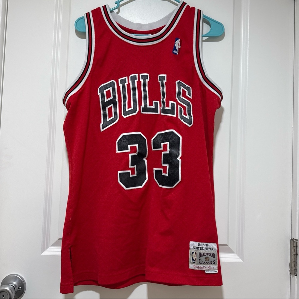 Mitchell & Ness Scottie Pippin Bulls Jersey Men’s Sz M